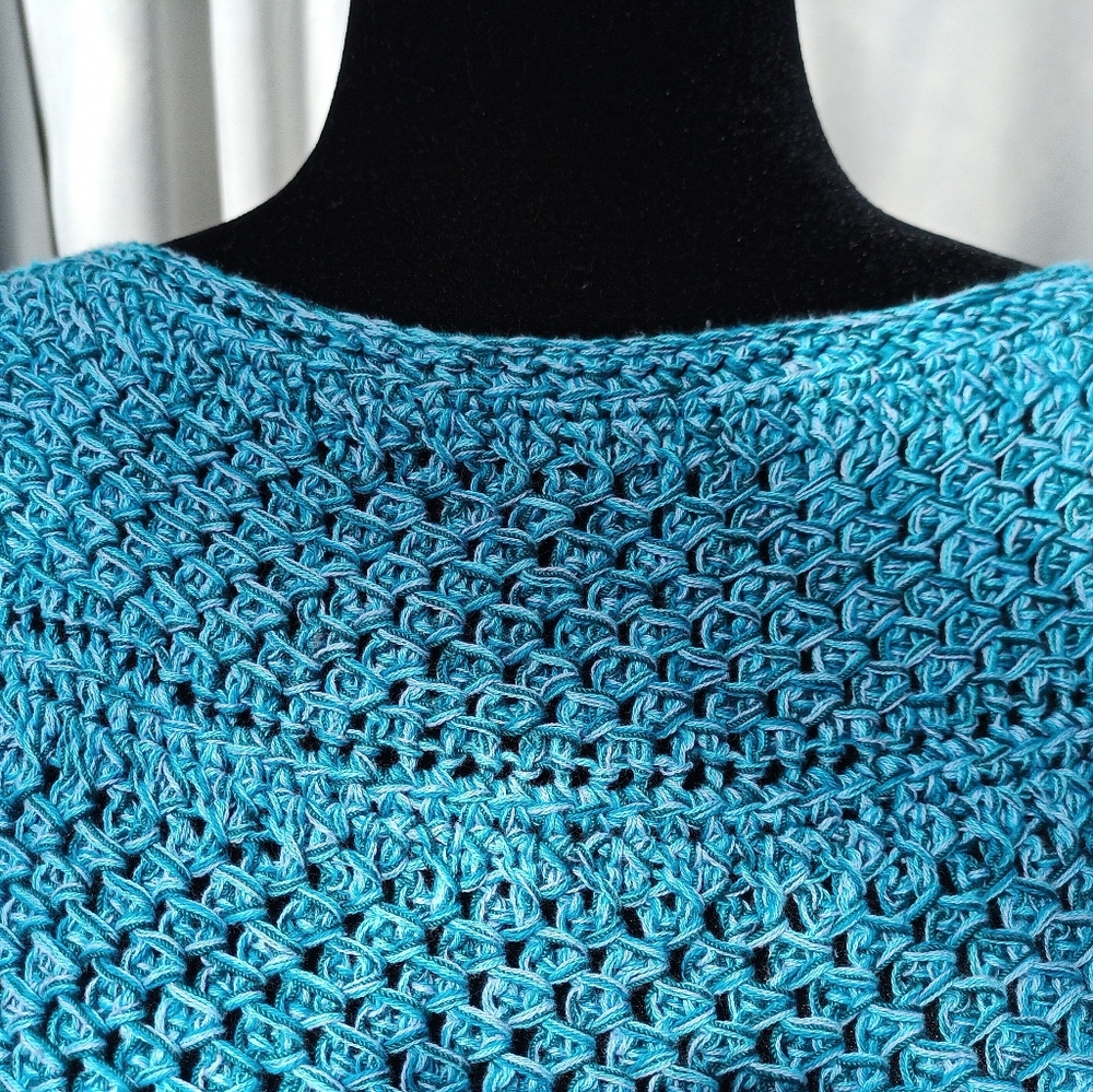 Hand Made Blue Sleeveless Tunic Top - Picture 3 of 5
